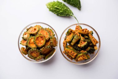 Karela Achar / acı kabak turşu, popüler Hint tarifi
