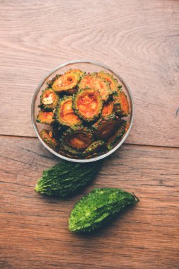 Karela Achar / acı kabak turşu, popüler Hint tarifi