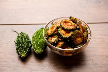 Karela Achar / acı kabak turşu, popüler Hint tarifi