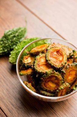 Karela Achar / acı kabak turşu, popüler Hint tarifi