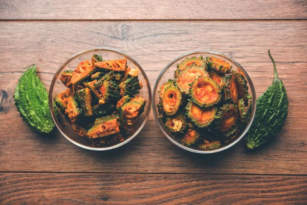 Karela Achar / acı kabak turşu, popüler Hint tarifi