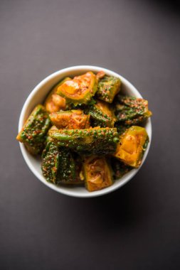 Karela Achar / acı kabak turşu, popüler Hint tarifi