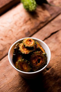 Karela Achar / acı kabak turşu, popüler Hint tarifi