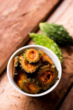 Karela Achar / acı kabak turşu, popüler Hint tarifi