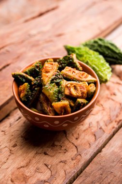 Karela Achar / acı kabak turşu, popüler Hint tarifi