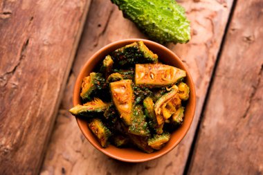 Karela Achar / acı kabak turşu, popüler Hint tarifi