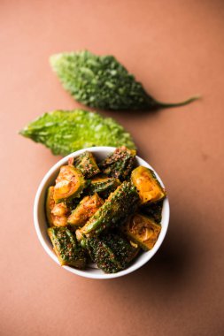 Karela Achar / acı kabak turşu, popüler Hint tarifi