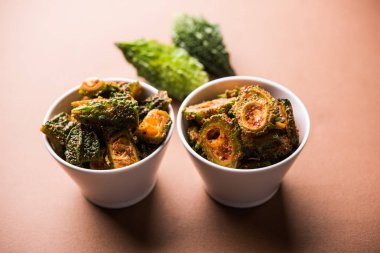 Karela Achar / acı kabak turşu, popüler Hint tarifi