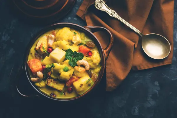 Navratan Korma Prato Mughlai Rico Cremoso Saboroso Índia Que Literalmente — Fotografia de Stock