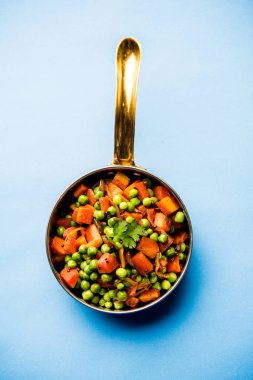 Havuç yeşil bezelye sabzi / Gajar Mutter sabji