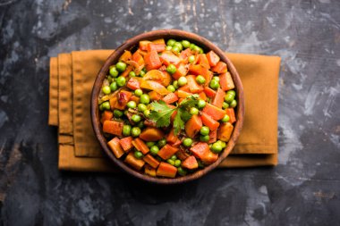 Havuç yeşil bezelye sabzi / Gajar Mutter sabji