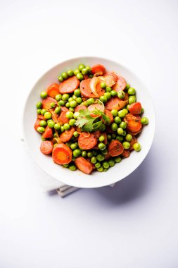 Havuç yeşil bezelye sabzi / Gajar Mutter sabji