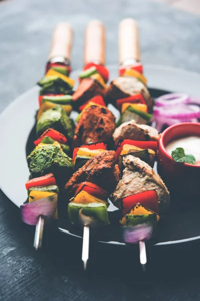 Poulet Hariyali Kakab Malai Malai Kebab Servi Avec Brochettes Trempette — Photo