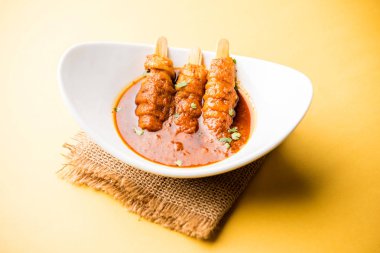 Soya Chaap köri bir kasede servis. Tarifi sağlıklı popüler Hindistan ve Pakistan