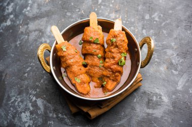 Soya Chaap köri bir kasede servis. Tarifi sağlıklı popüler Hindistan ve Pakistan