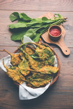 Gevrek Palak/ıspanak yaprakları pakoda veya pakoda