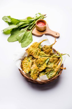 Gevrek Palak/ıspanak yaprakları pakoda veya pakoda
