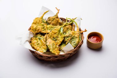 Gevrek Palak/ıspanak yaprakları pakoda veya pakoda