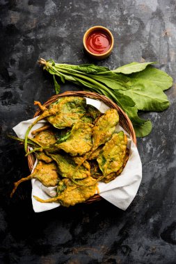 Gevrek Palak/ıspanak yaprakları pakoda veya pakoda