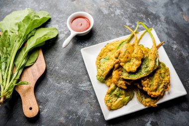 Gevrek Palak/ıspanak yaprakları pakoda veya pakoda