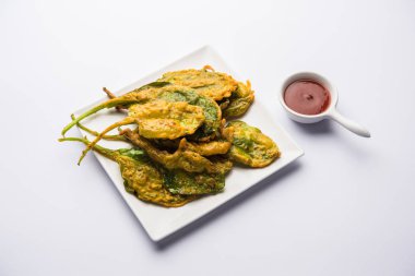 Gevrek Palak/ıspanak yaprakları pakoda veya pakoda
