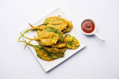 Gevrek Palak/ıspanak yaprakları pakoda veya pakoda