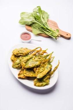 Gevrek Palak/ıspanak yaprakları pakoda veya pakoda