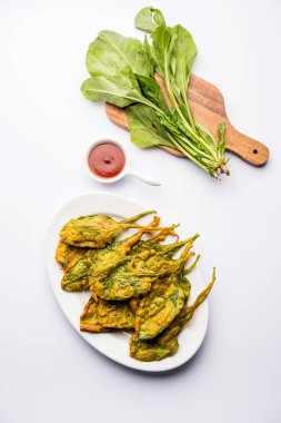 Gevrek Palak/ıspanak yaprakları pakoda veya pakoda