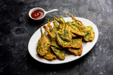 Gevrek Palak/ıspanak yaprakları pakoda veya pakoda
