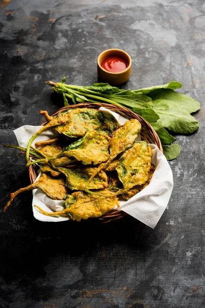 Palak Crocante Espinafre Folhas Pakoda Pakoda — Fotografia de Stock