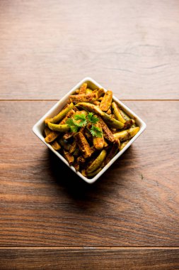 Tindora Sabzi / Tendli / tondli Fry olarak da bilinen Ivy Gourd kızartma tarifi. seçici odak