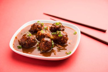 Soslu sebze veya tavuk Mançurya - Popüler indo Çin gıda