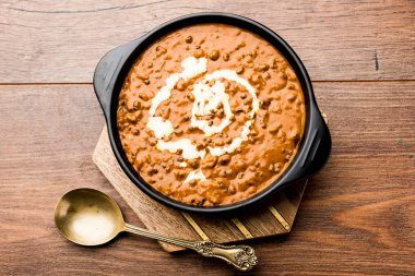 Dal makhani veya daal makhni Pencap popüler bir gıda / Hindistan bütün siyah mercimek kullanılarak yapılan,