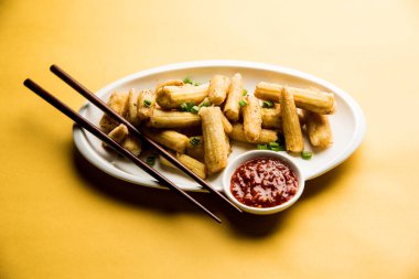 Bebek Mısır Mançurya kuru - popüler Hindi-çin başlangıç tarifi. seçici odaklama