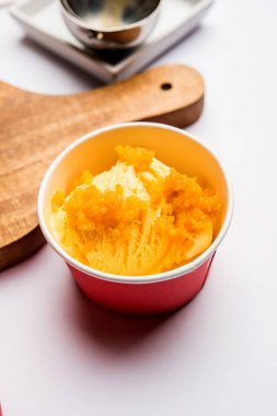 Bundi / Motichoor Dondurma Hindistan' dan hint geleneksel tatlı motichur laddoo ile Dondurma bir füzyon, seçici odak