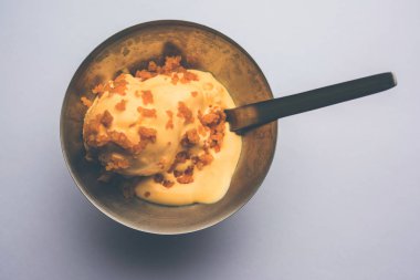Bundi / Motichoor Dondurma Hindistan' dan hint geleneksel tatlı motichur laddoo ile Dondurma bir füzyon, seçici odak