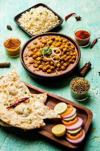 Chola Chole Choley Curry Con Naan Riso — Foto Stock