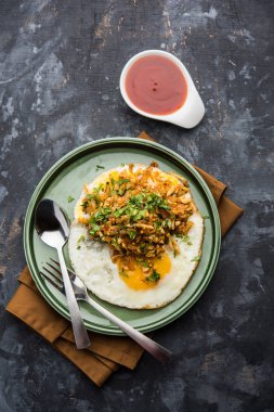 Anda veya Yumurta ghotala Surat, Gujrat popüler bir yenilikçi lezzetli tarifi