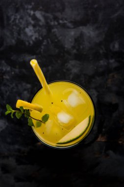 Aam Panna / panha veya Tuzlu ve tatlı Yeşil Mango Suyu