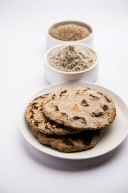 sorgum ki roti veya inci darı ekmek