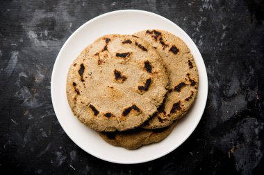 sorgum ki roti veya inci darı ekmek