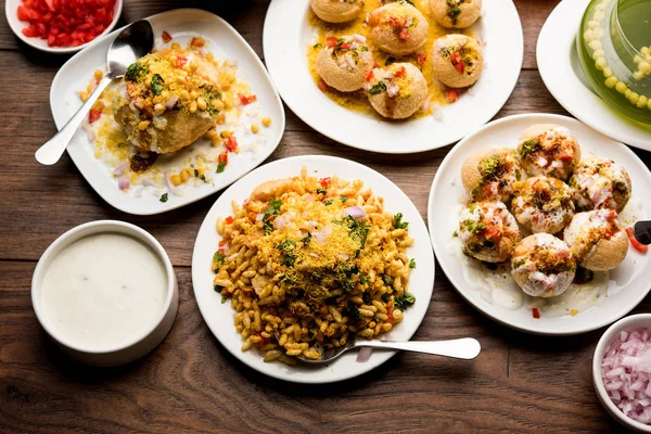 Bombay Sohbet Gıda Grubu Golgappa Panipuri Bhel Puri Sev Poori — Stok fotoğraf