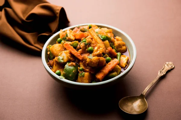 Mezcla Curry Vegetal Receta Plato Principal India Contiene Zanahorias Coliflor — Foto de Stock