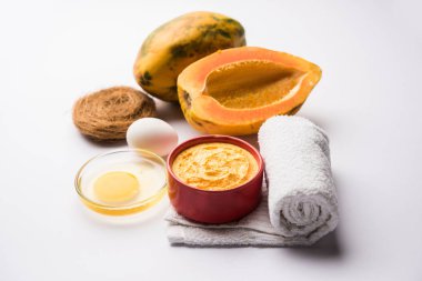 Akne tedavisi için Papaya Yüz maskesi, seçici odak