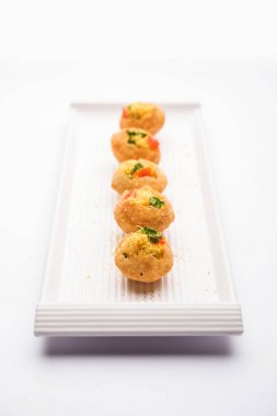 Sev puri - Hint çerez ve chaat bir tür. Maharashtra mumbai / pune popüler. bu bir yol kenarında gıda da restoranlarda bir başlangıç olarak görev