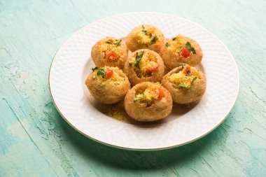 Sev puri - Hint çerez ve chaat bir tür. Maharashtra mumbai / pune popüler. bu bir yol kenarında gıda da restoranlarda bir başlangıç olarak görev