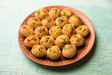 Sev puri - Hint çerez ve chaat bir tür. Maharashtra mumbai / pune popüler. bu bir yol kenarında gıda da restoranlarda bir başlangıç olarak görev
