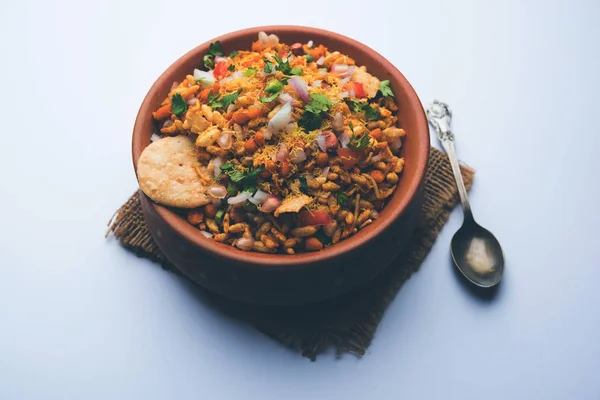 Bhelpuri Chaat Chat Una Comida Sabrosa India Servida Tazón Plato —  Fotos de Stock