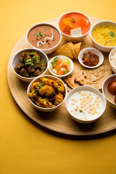 Indiase Voedsel Schotel Hindoe Veg Thali Selectieve Focus — Stockfoto