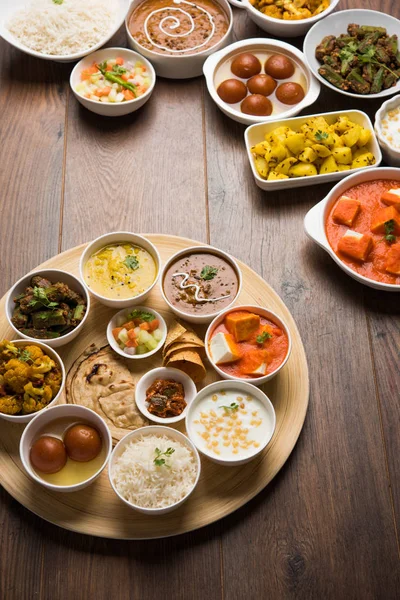Plat Alimentaire Indien Hindou Veg Thali Focus Sélectif — Photo